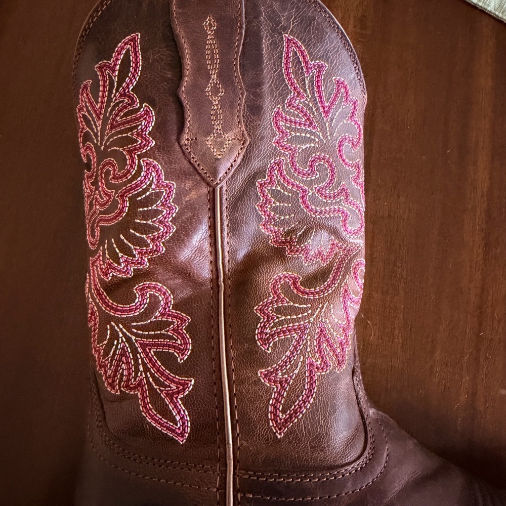 Ariat Women's Brown Boots with Pink Stitching - Picture 2 of 5